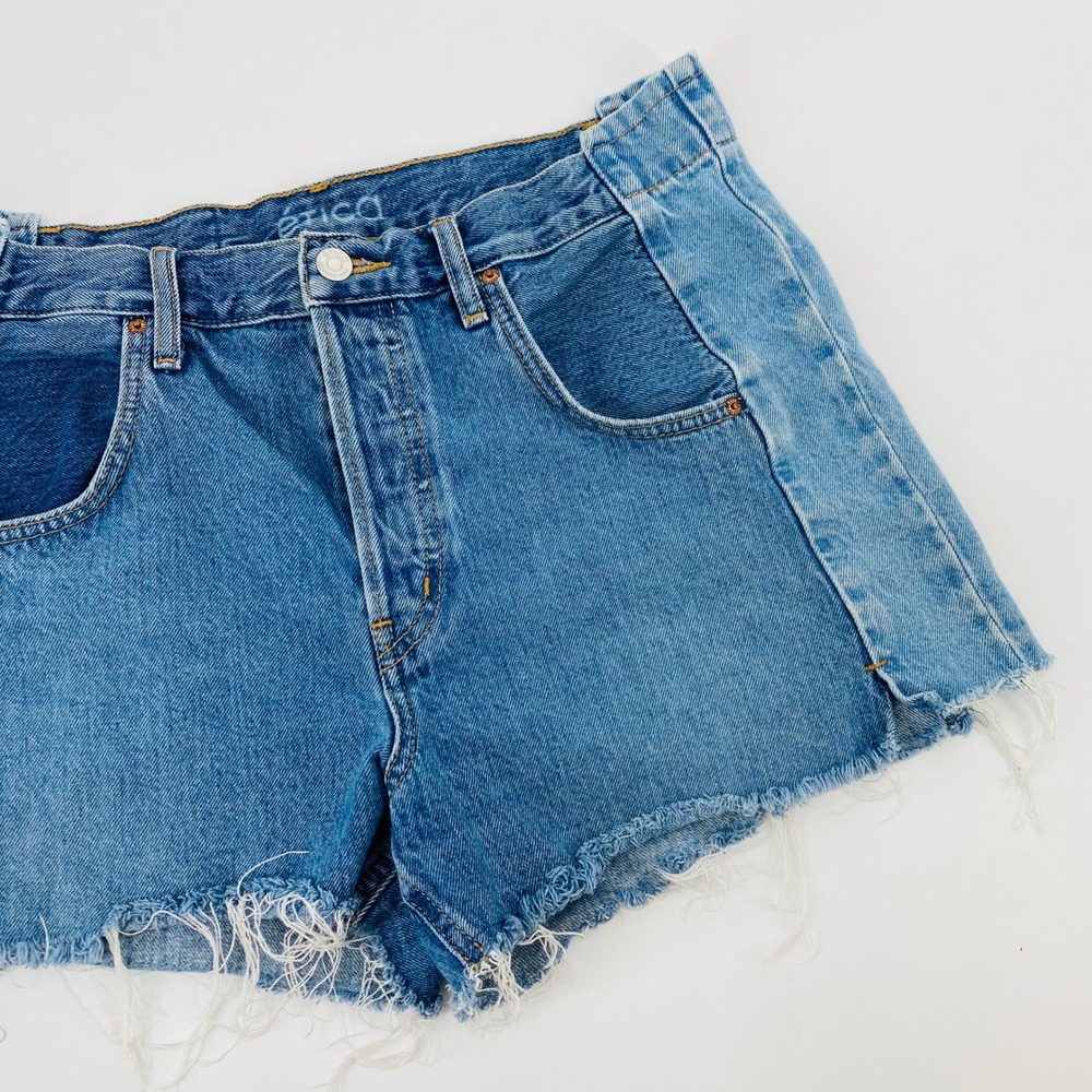 Etica Haven Relaxed Short Womens 30 Blue Two Tone High Rise Raw Hem Denim